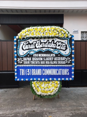 Papan Bunga Duka di Hariang